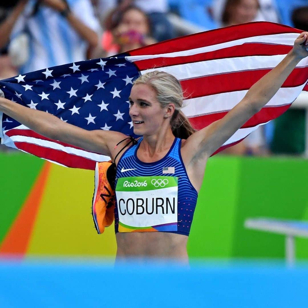 エマ・コバーンさんのインスタグラム写真 - (エマ・コバーンInstagram)「Happy ((belated)) Olympic Day! Standing on the starting line at my first Olympics when I was 21 years old, I remember being so proud to represent my country and remember being incredibly calm and grounded. It was like my body and mind knew I was meant to be there, and meant to do it again and again. Competing in London, Rio, Tokyo…3 Olympics later and I’m still training towards getting that feeling a 4th time. I’m always grateful for everyone who helps me get to that line 😊 #olympics #olympicday #teamusa #usa」6月24日 23時33分 - emmacoburn