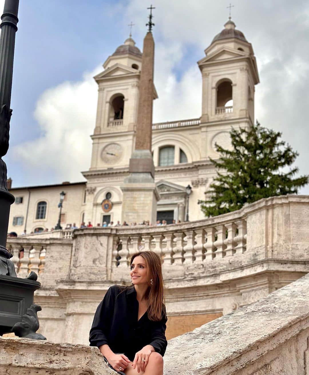 カロリーネ・セリコのインスタグラム：「La Bella Roma | primo giorno 🍝+🍷=🇮🇹 #CaCelicoViagem」
