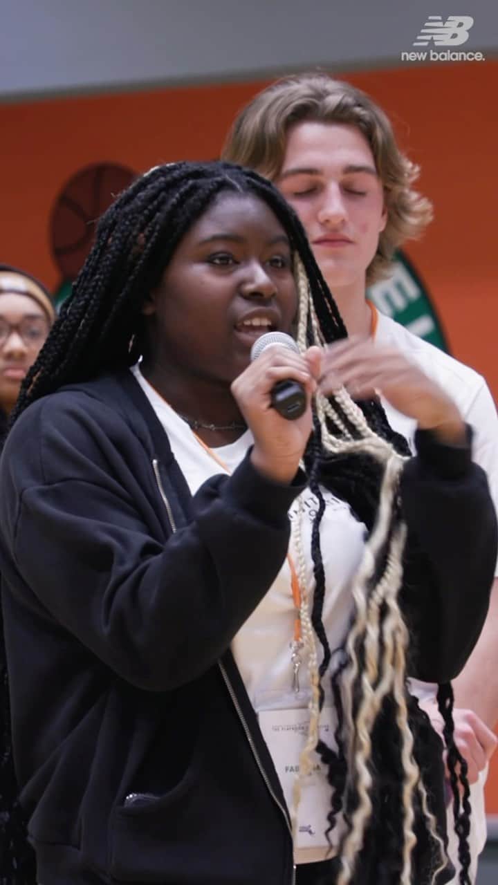 ボストン・セルティックスのインスタグラム：「Earlier this season we hosted @project351 teens to share their stories and help inspire dialogue on race, religion, gender, disability and sexual orientation as part of The Playbook Initiative 💚📚」