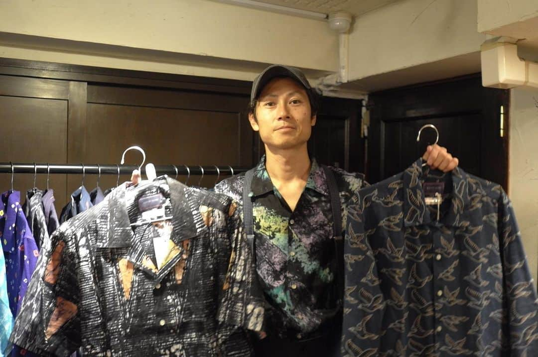 Yuya Hasegawaさんのインスタグラム写真 - (Yuya HasegawaInstagram)「Kevin seah. @kevinseahgroup  @kevinseahbespoke   初日お疲れ様でしたケビン！  #kevinseah #bespoketailor #singapore #brifth #shoeshine」6月25日 0時02分 - yuya.hasegawa.brift.h