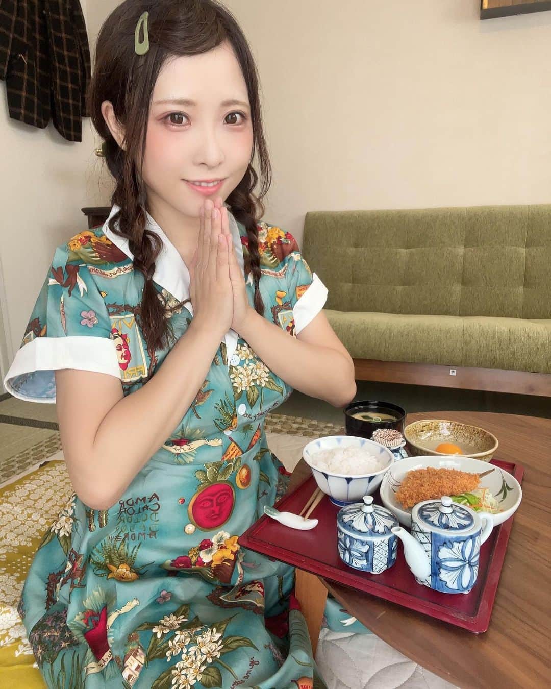 日下部ほたるのインスタグラム：「君と昭和団地生活。  #白樺舎 #撮影会 #撮影会モデル #被写体 #被写体モデル #被写体希望 #model #portrait #idol #写真好きな人と繋がりたい #ポートレート好きな人と繋がりたい #カメラマンさんと繋がりたい #カメラマン募集 #写真撮ってる人と繋がりたい #ファインダー越しの私の世界 #ポートレート #写真部 #girl  #角色扮演 #偶像 #东京 #코스프레 #아이돌 #도쿄」