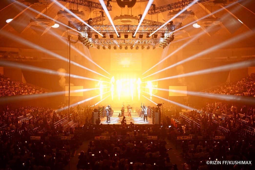 RIZIN FF OFFICIALのグルメインスタ