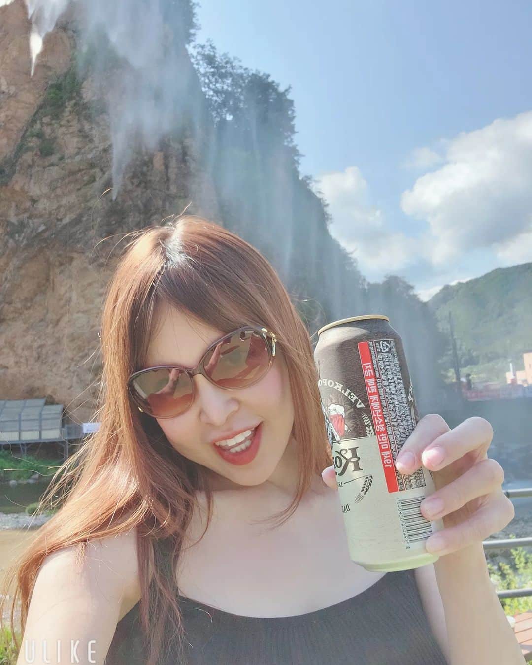 今藤霧子さんのインスタグラム写真 - (今藤霧子Instagram)「waterfall on cliff 崖から滝😱☀️」6月25日 1時54分 - kiriko.imafuji