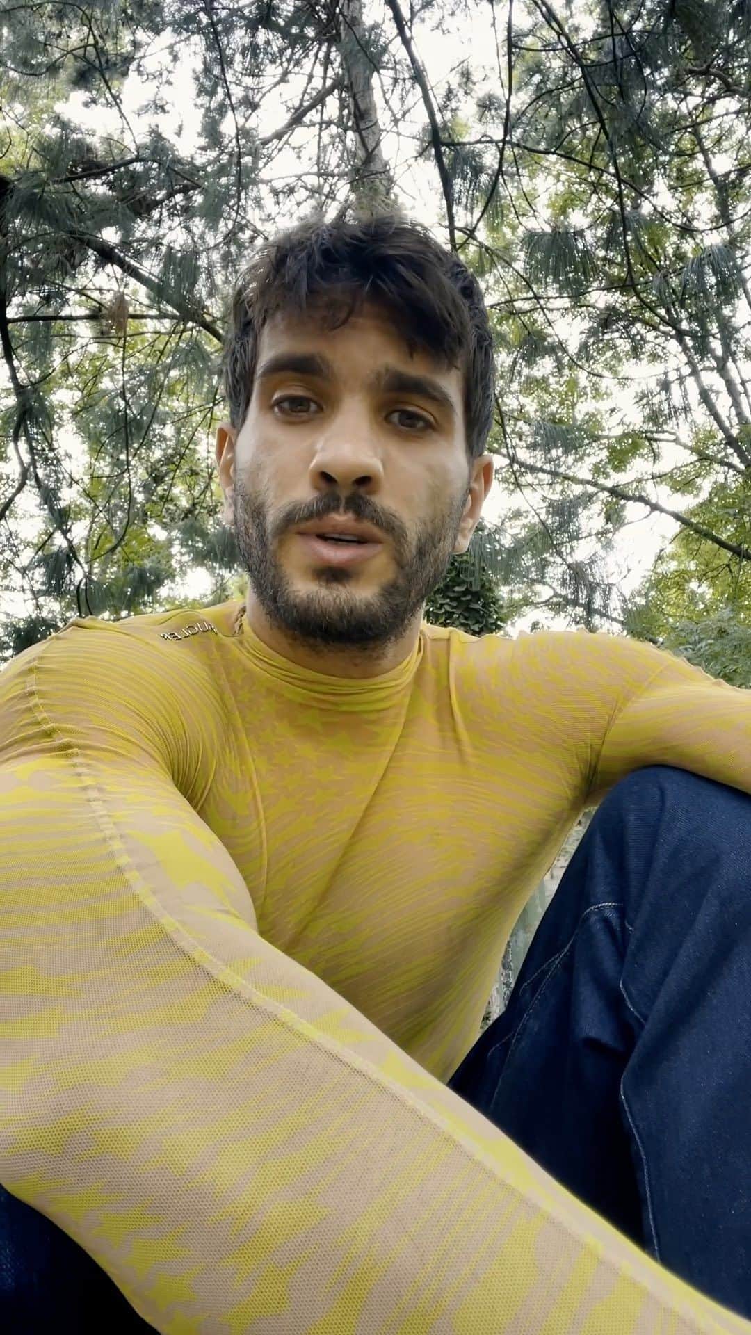 ミュグレーのインスタグラム：「“Pride for me is to step back and succeed in transforming an insult into a compliment” @yassinchekkouh」