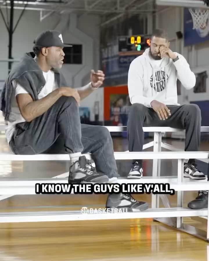 アレン・アイバーソンのインスタグラム：「Love! @_stak5_ @thereallhughes @kingtimthomas  #iversonclassic」