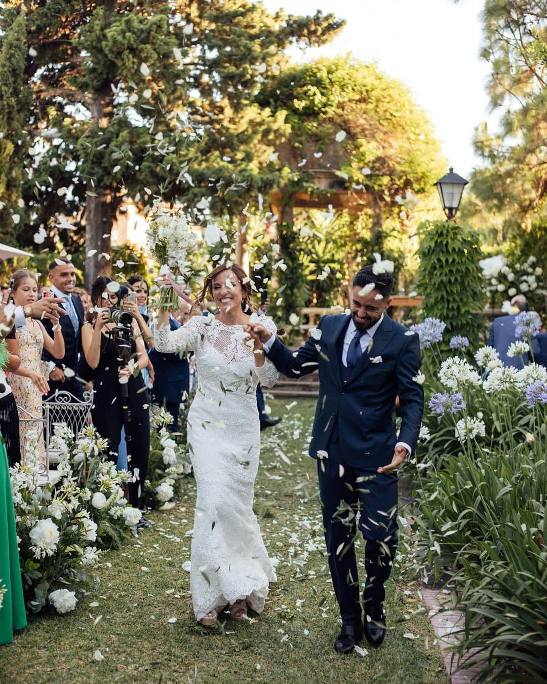 ハウメ・コスタさんのインスタグラム写真 - (ハウメ・コスタInstagram)「Feliz primer aniversario!!!   1 año del día más bonito de nuestra vida 💍❤️  Gracias a @lasbodasdearaventum por hacer de nuestra boda un sueño.」6月25日 2時40分 - jaumecosta11