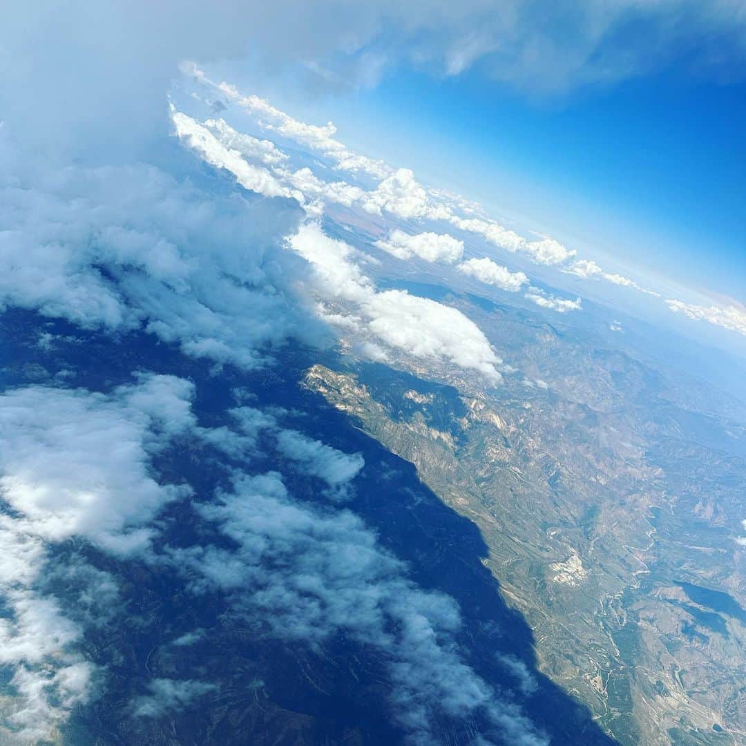 雅-MIYAVI-のインスタグラム：「#LA is where the magic happens 🌴」