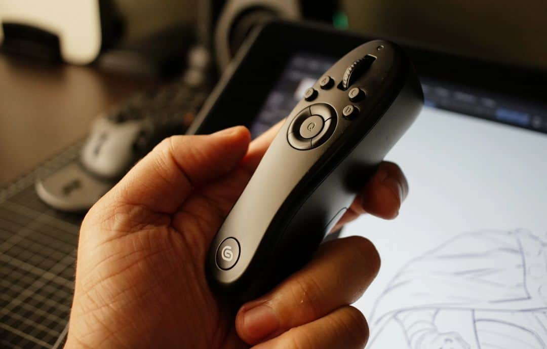 RB Silvaのインスタグラム：「Finally!! #tabmate #clipstudiopaint #clipstudiotabmate」