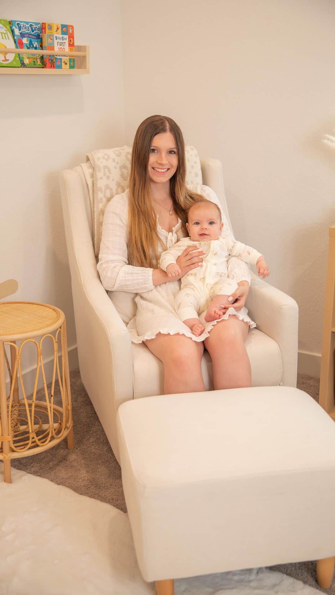 のインスタグラム：「#ad Boss Baby’s favorite outfits are from @carters These styles are from the “My First Love Collection”. Their fabrics are naturally soft, made out 100% cotton, and comfortable for your baby. Be sure to check out all of their adorable prints & styles! #CartersPartner #Carters #CartersBabyBasics」