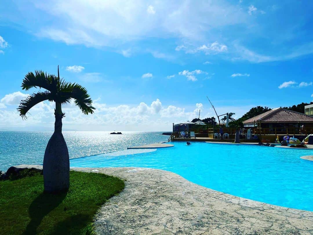 のインスタグラム：「海上がりからのプール締めが最高🏝️  #bridgetmasa」
