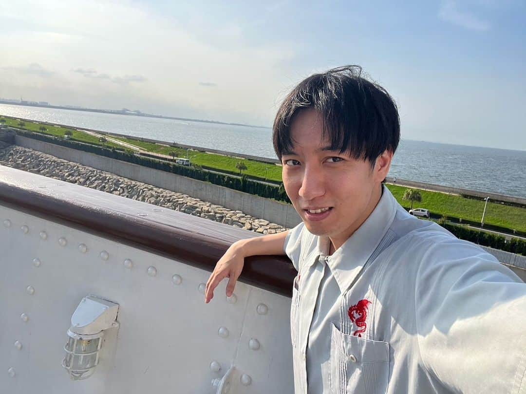 のインスタグラム：「ディズニーシーに行きました  #無駄写真 #どこ撮ってんだよ写真」