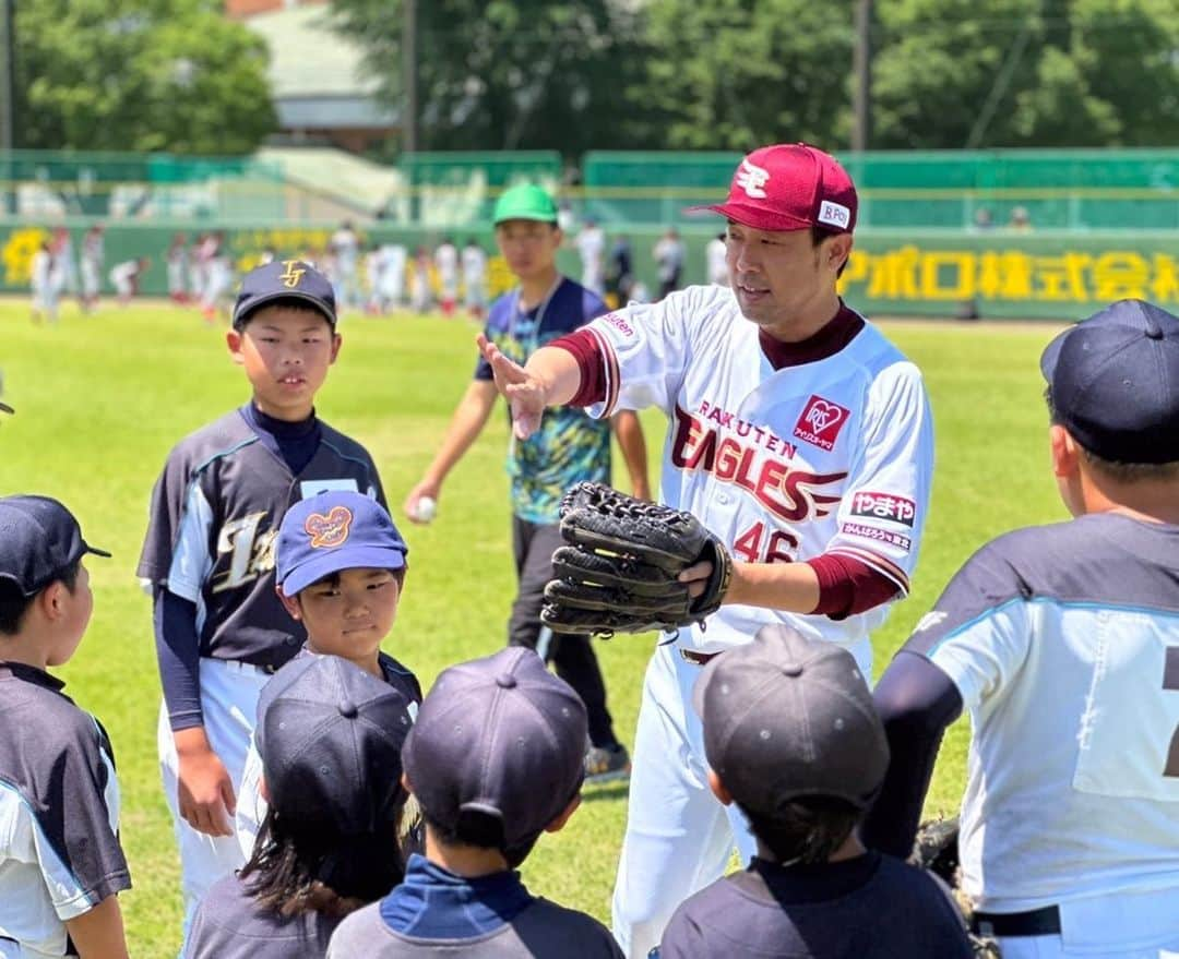 鉄平さんのインスタグラム写真 - (鉄平Instagram)「2023、6/25長野県中野市で 宝くじスポーツフェア　ドリームベースボールに参加させていただきました！ 午前は野球教室、午後は中野市選抜と試合😊快晴に恵まれ気持ちよい1日になりました。 大記録を残された大先輩方とも一緒に野球出来て、良き時間になりました。 中野市のみなさん、OBグラブの皆さんありがとうございました😊 またよろしくお願いします。  #長野県中野市 #宝くじスポーツフェア  #ドリームベースボール #谷澤健一　さん　#張本勲　さん　#藤田平　さん　#堀内恒夫さん  #辻発彦さん  #定詰雅彦さん  #飯田哲也さん  #鈴木健 さん　#井上一樹さん  #本間満 さん　#藤田宗一 さん　#長谷川昌幸 さん　#澤井良輔 さん　#藤田太陽 さん　#細川亨 さん　#野中信吾 さん　#大引啓次 さん　#上園啓史 さん  #内竜也 さん　#つちや」6月25日 16時35分 - teppei1227