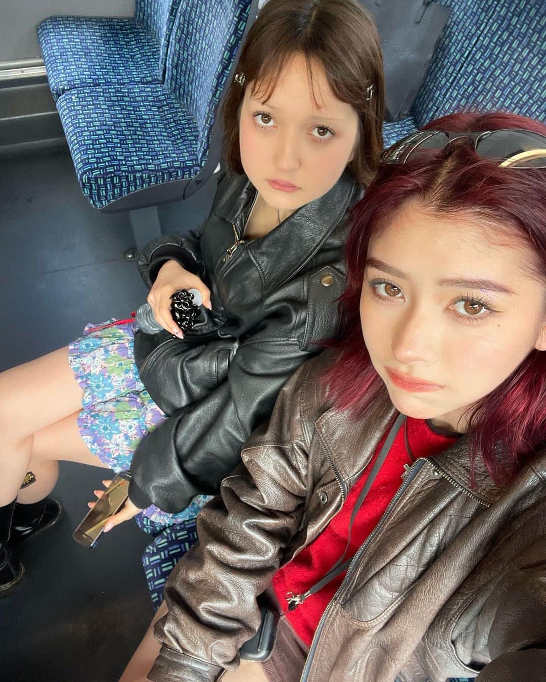新音さんのインスタグラム写真 - (新音Instagram)「Leather jacket gals (missing ldn)」6月25日 16時43分 - ninonekw