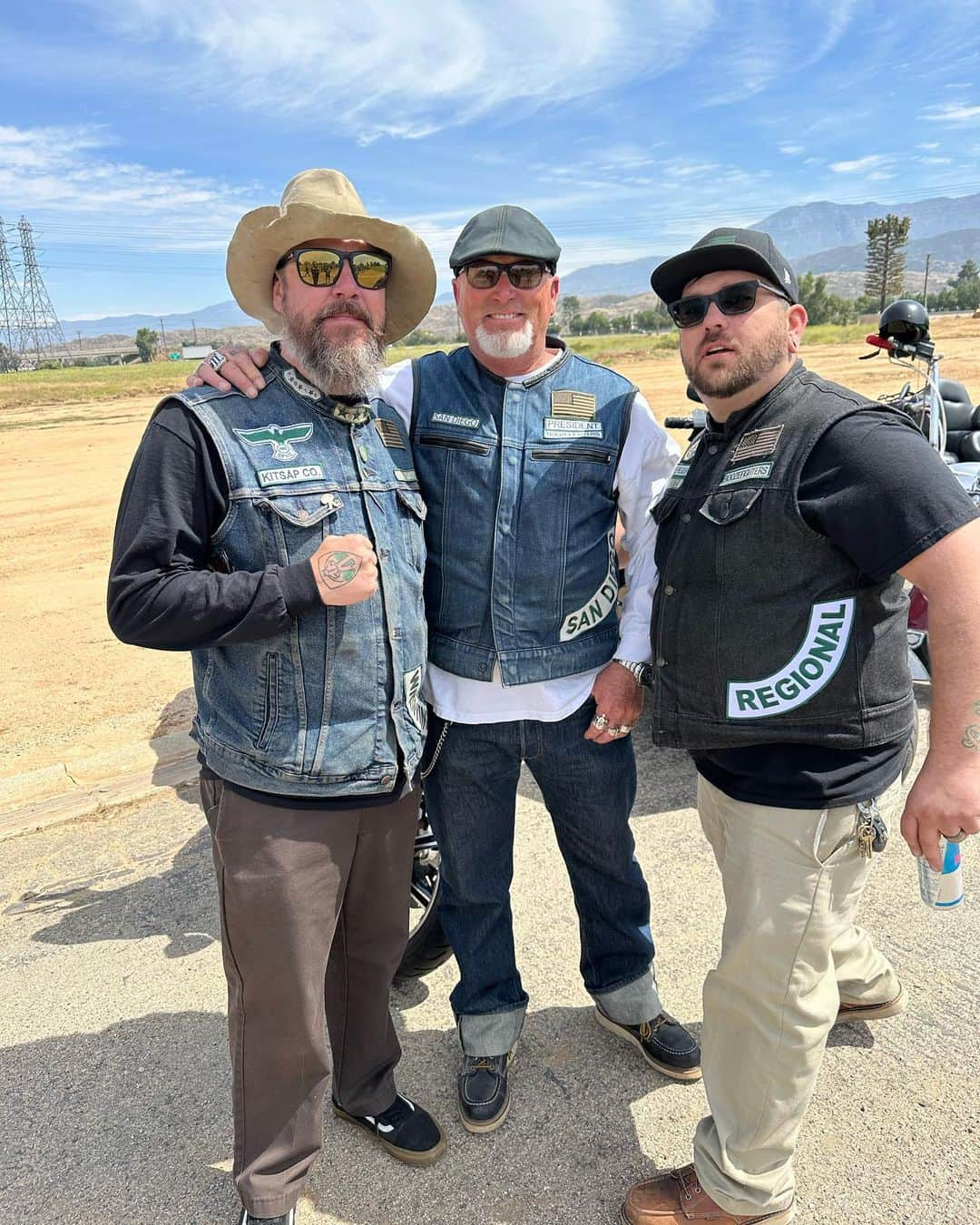 ロバート・パトリックさんのインスタグラム写真 - (ロバート・パトリックInstagram)「Had the best day hanging out with my brothers of the “Legendary” BoozefightersMC Established 1946 celebrating the life of “the Last Original” Vern Autry who at 91 was still riding a sportster! Let us all GOD willing be able to duplicate his passion for two wheels! #bfmc #owof #ledgend #hdmuseum #ride」6月25日 8時50分 - ripfighter