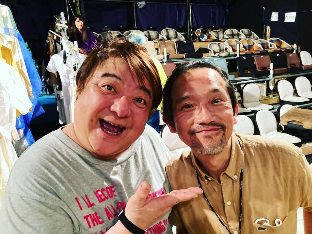 松田洋治のインスタグラム：「紫テントは出会い再会の宝石箱やー #刑事貴族　以来。 #少女都市からの呼び声  明日まで。」