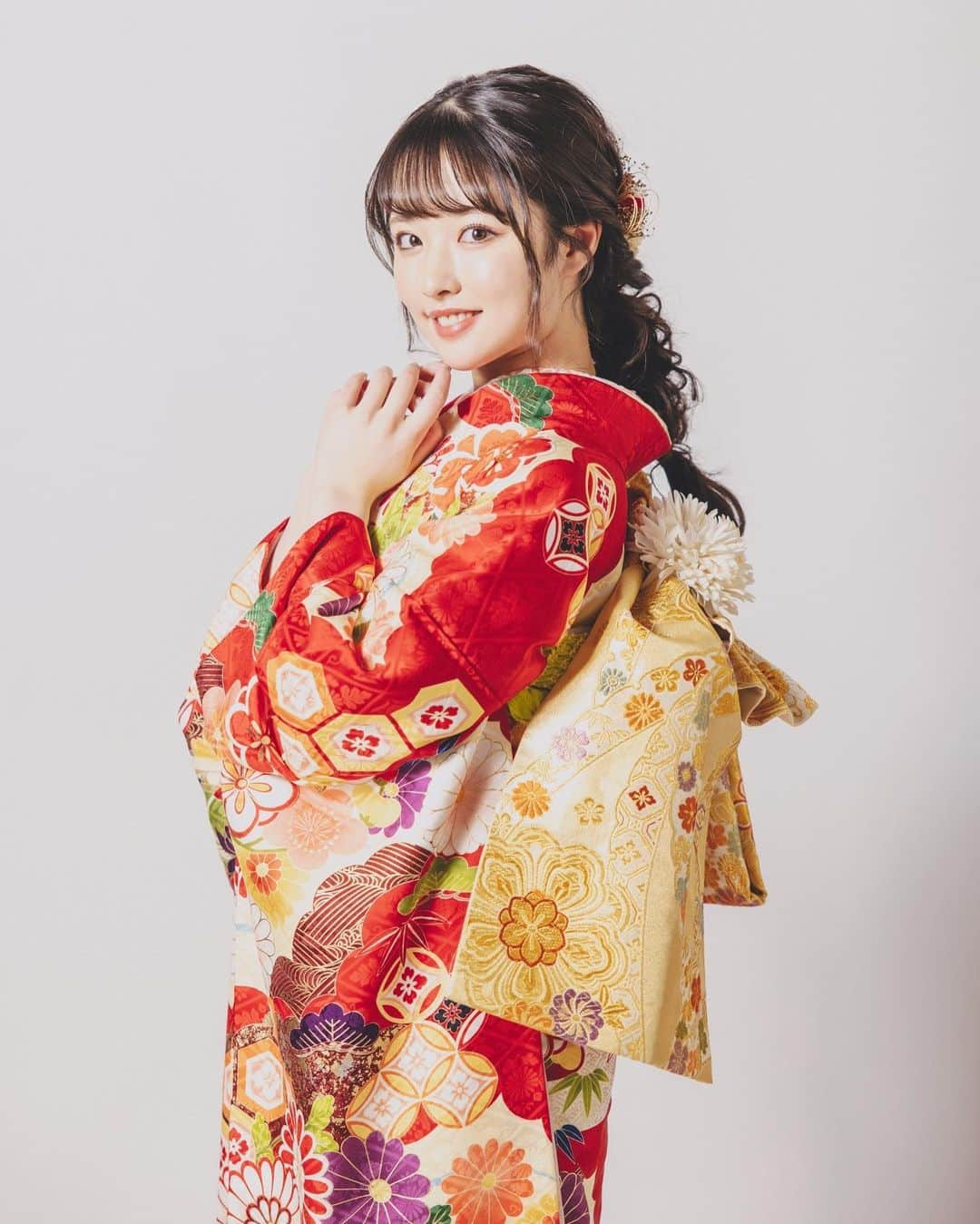 りりさんのインスタグラム写真 - (りりInstagram)「🍃 《モデル りり》  #広告振袖モデル  @atelierladoux.furisode.oita   #振袖モデル#振袖ヘアメイク #振袖コーディネート #振袖ヘアアレンジ #振袖着付け #振袖#furisodekimono #九州航空 #japan#jmixmodelagency #oita#tokyo#korea #jmix#model#riri#f4 #kimono#jmixriri#10代モデル」6月25日 10時42分 - riiiiiriiii0308