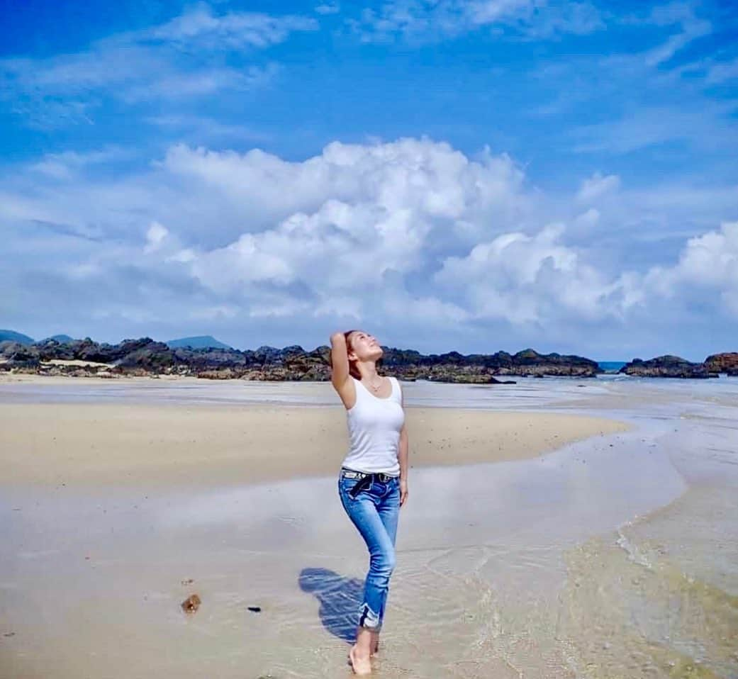 渡邊水希のインスタグラム：「Hello,summer☀️🏝️🐚☀️  The end of the rainy season☀️✨  #hellosummer #theendoftherainyseason #loveall #大雨の後の空 #🧲」