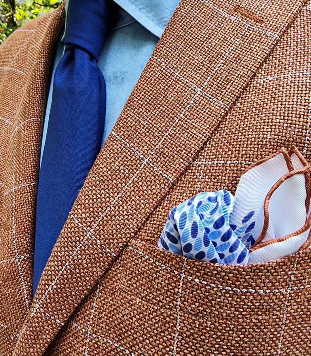 峰竜太さんのインスタグラム写真 - (峰竜太Instagram)「#アッコにおまかせ #jacket #tetsuyakanda #shirt #doihokosho #tie #attovannucci #pants #rota #shoes #berlutishoes」6月25日 11時12分 - mineryuta