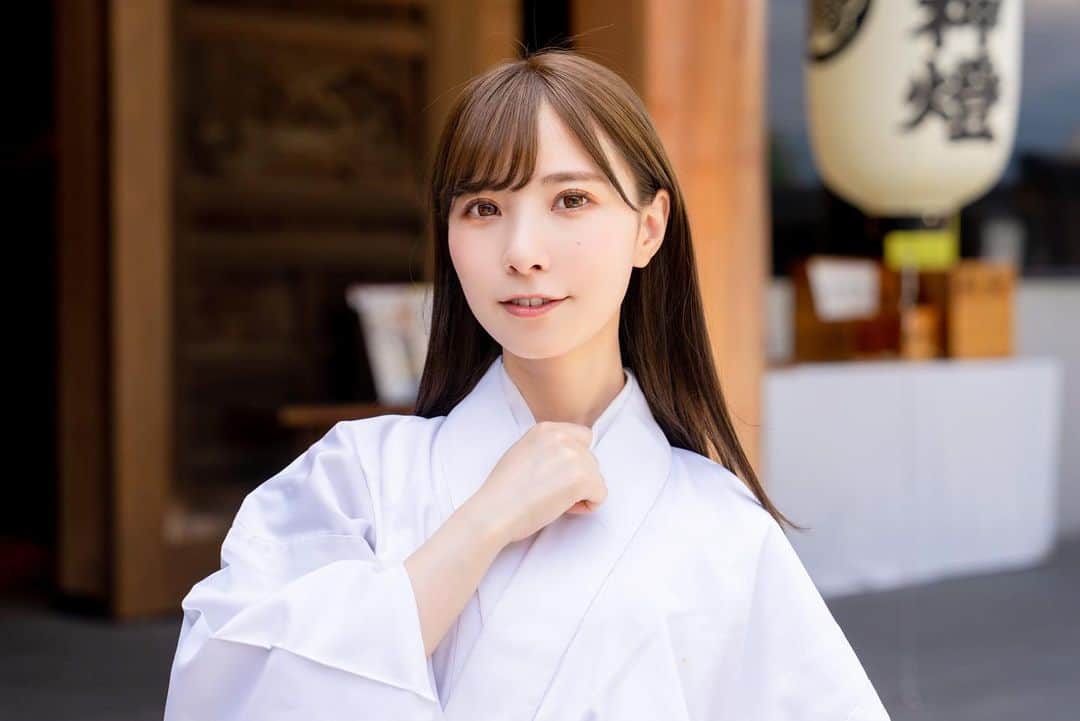 yuuさんのインスタグラム写真 - (yuuInstagram)「model: あぷさん    #ポートレート #portrait #portraits  #portraitphotographer #portraitoftheday #love_bestjapan #portraitmood #ポートレート部 #ポートレート女子 #lovers_nippon_portrait #photogirl  #beautifulgirls #ポトレ撮影隊  #portrait_page #ポトレ #ポトレ女子 #coslayar #コスプレイヤー #巫女」6月25日 11時30分 - yuuyuuandyuu