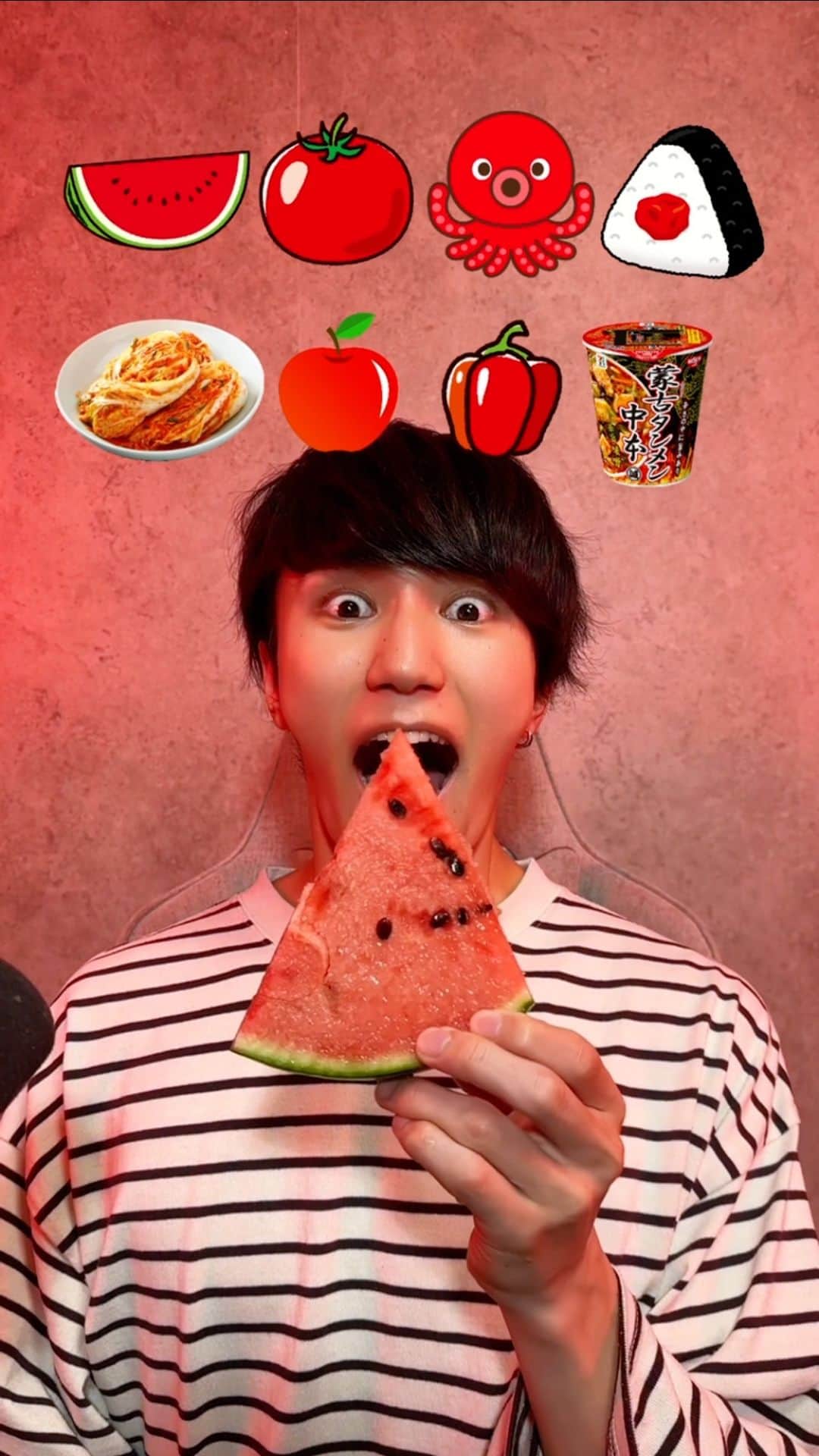 ISSEIさんのインスタグラム動画 - (ISSEIInstagram)「Try to red food with AMAR😋🍣🍷🥫🌶️🍅🍒 ...