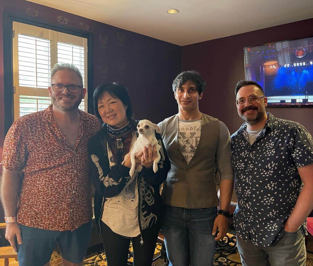マーガレット・チョーのインスタグラム：「Thanks for an awesome show @margaret_cho 🎉 Great to see you and Lucia!! 😘」