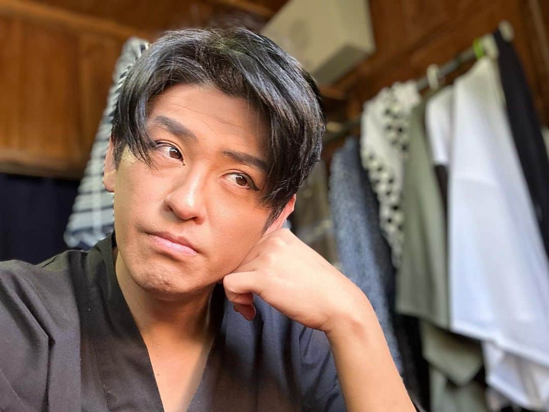 賀集利樹のインスタグラム：「☕️」