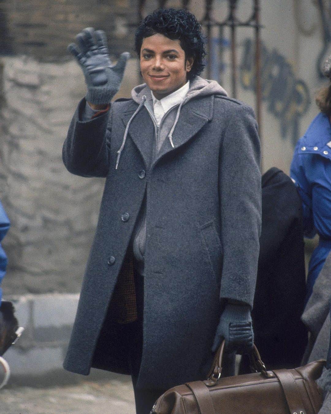 マイケル・ジャクソンのインスタグラム：「“All over the world today, people are gathered in love vigils, to celebrate the life of a man that taught the world how to love”. – Reverend Al Sharpton’s eulogy for Michael. It has been 14 years since Michael Joseph Jackson’s passing, and his influences continue to be felt in so many ways as he continues to be missed by millions if not billions.」