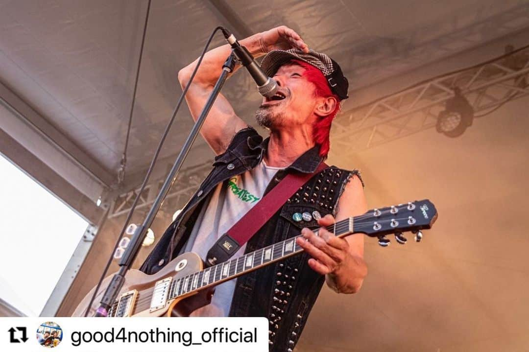 U-tanさんのインスタグラム写真 - (U-tanInstagram)「#Repost @good4nothing_official with @use.repost ・・・ SiM pre「DEAD POP FESTiVAL 2023 - 解 -」  2023.06.24 東扇島東公園特設会場  Photo by Kanade Nishikata」6月25日 13時34分 - utan_g4n