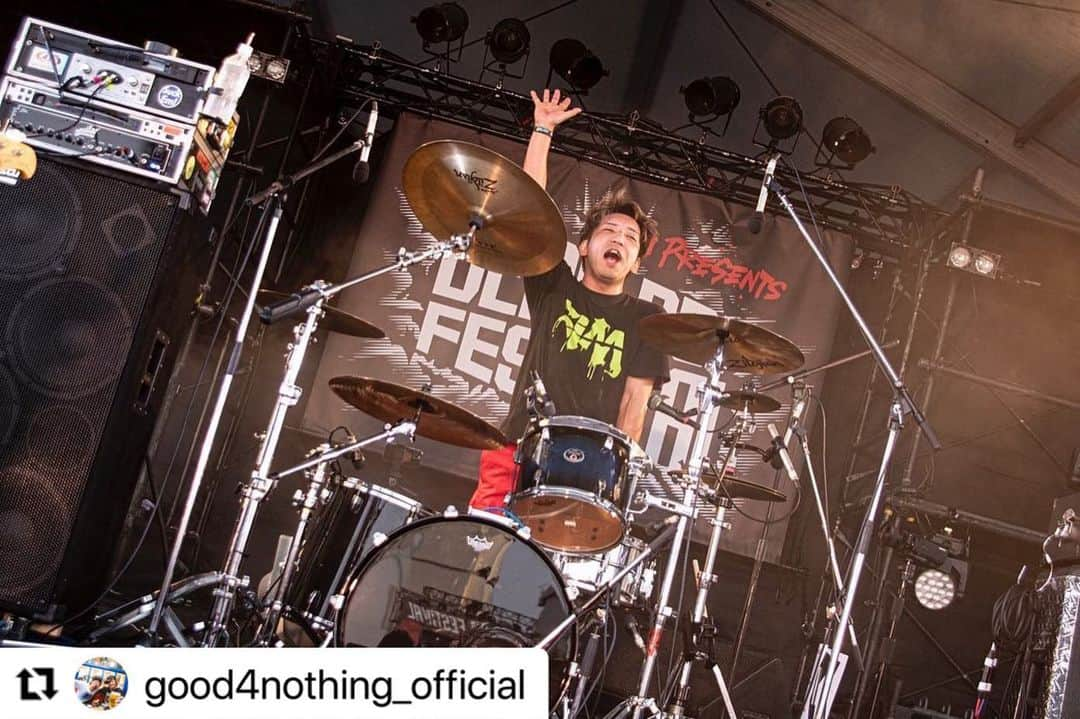 U-tanさんのインスタグラム写真 - (U-tanInstagram)「#Repost @good4nothing_official with @use.repost ・・・ SiM pre「DEAD POP FESTiVAL 2023 - 解 -」  2023.06.24 東扇島東公園特設会場  Photo by Kanade Nishikata」6月25日 13時34分 - utan_g4n