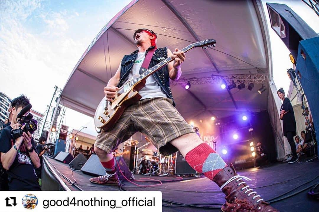 U-tanさんのインスタグラム写真 - (U-tanInstagram)「#Repost @good4nothing_official with @use.repost ・・・ SiM pre「DEAD POP FESTiVAL 2023 - 解 -」  2023.06.24 東扇島東公園特設会場  Photo by Kanade Nishikata」6月25日 13時34分 - utan_g4n