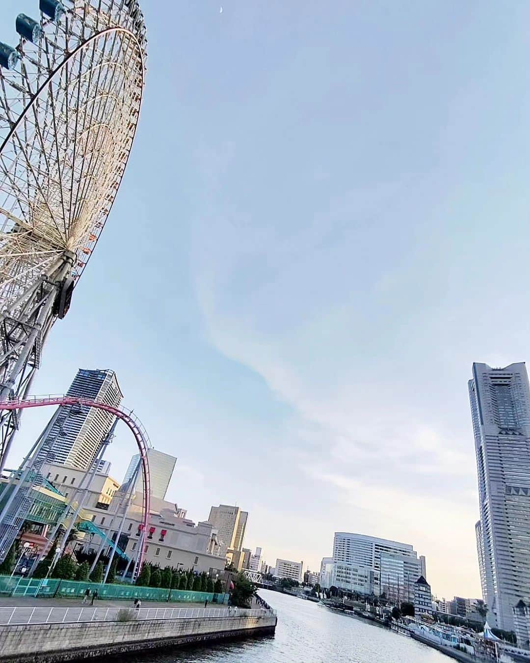 市川みかさんのインスタグラム写真 - (市川みかInstagram)「@amalficaffe_minatomirai  地元横浜みなとみらいでカフェタイム。 昼間からビールを飲むってよいですね◎  　 #アマルフィ #カフェ #みなとみらい #横浜 #amalfi #cafe #minatomirai #yokohama #local #cafestag」6月25日 13時30分 - ichikawa_mika