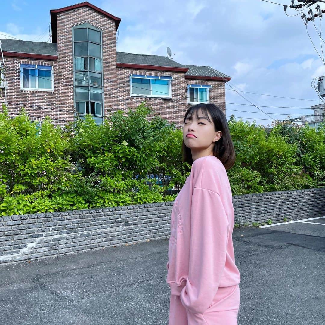 チェウォンさんのインスタグラム写真 - (チェウォンInstagram)「Pink🤭💗💗💗」6月25日 14時19分 - chaeni_0824