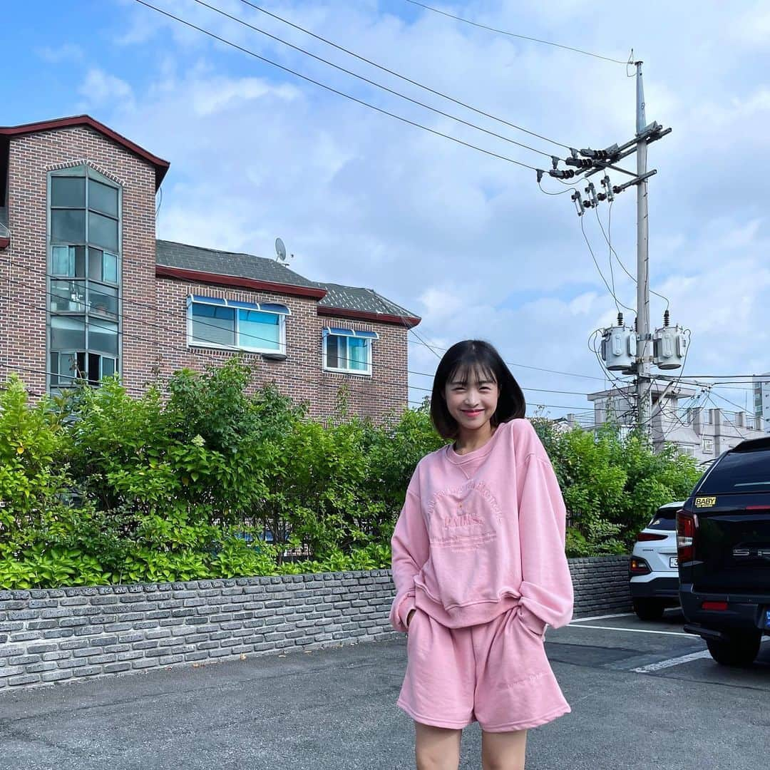 チェウォンさんのインスタグラム写真 - (チェウォンInstagram)「Pink🤭💗💗💗」6月25日 14時19分 - chaeni_0824