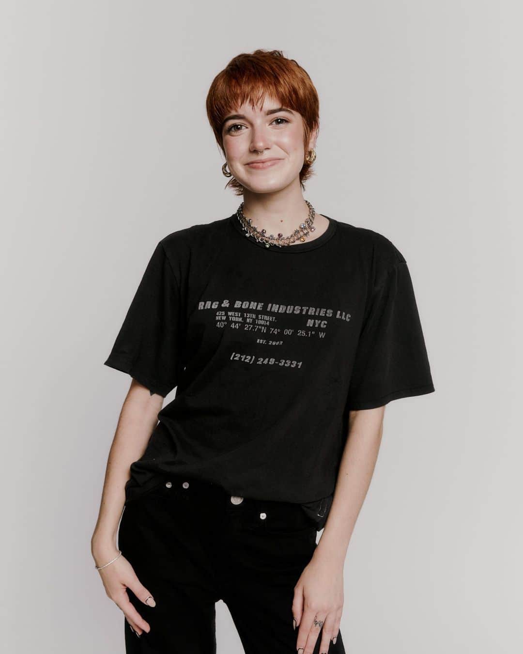ラグ&ボーンのインスタグラム：「In support of @covenanthouseflorida, the rag & bone community shares their notes of affirmation to LGBTQIA+ youth.  To extend our support, for the entire month of June you will be able to donate directly to The Stonewall Foundation in stores at checkout and our credit card processing company, Adyen, will match your donation.   #Pride2023 #StrengthInSolidarity」