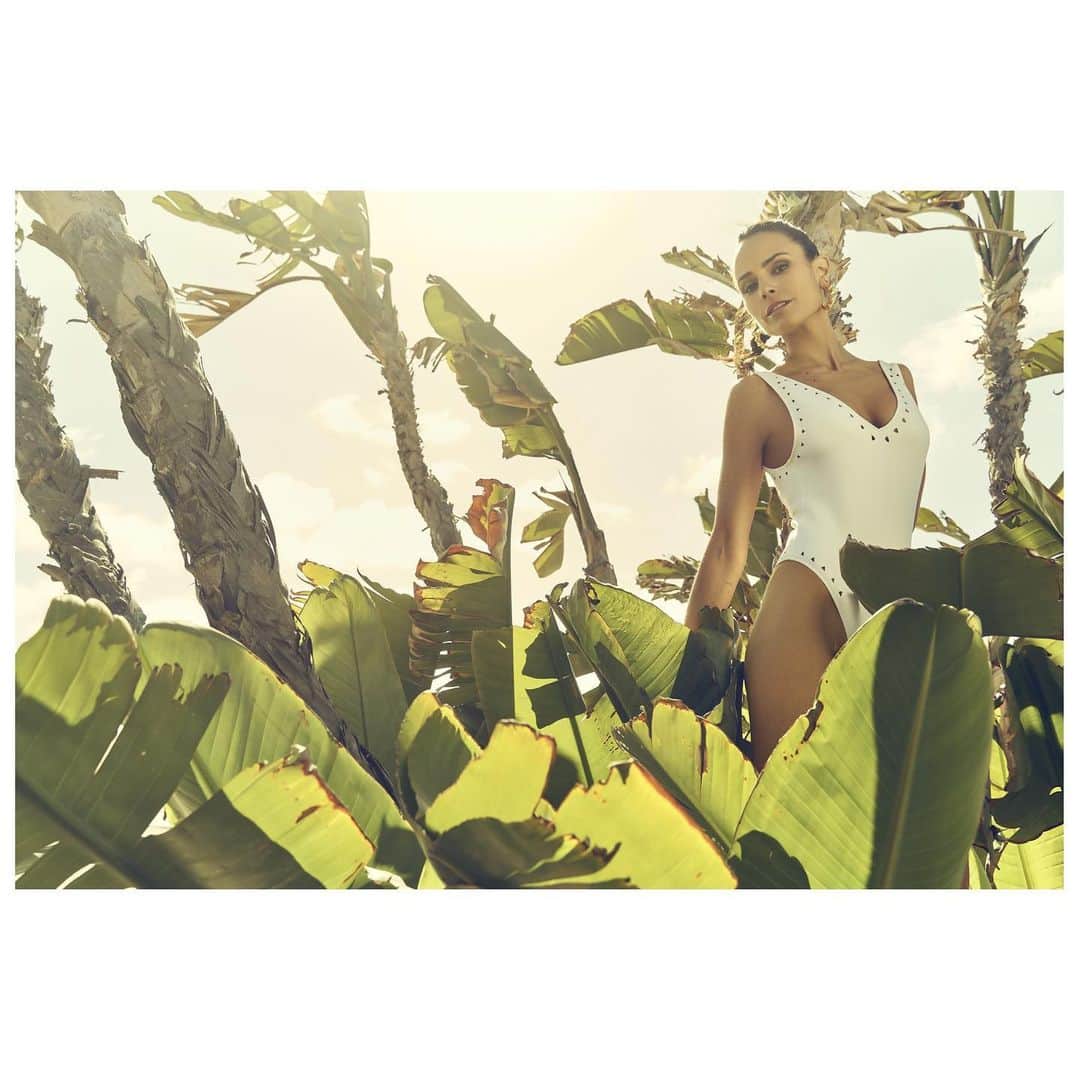 ランドール・スラヴィンのインスタグラム：「Jordana Brewster for @storyandrain」