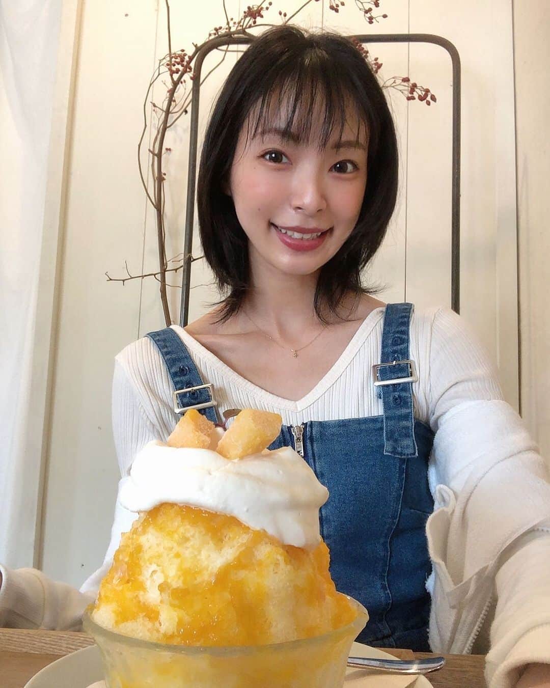 たなかさえのインスタグラム：「しばらくは療養生活なのでUPしてなかった写真をあげていきます😉♡ . #マンゴーかき氷」