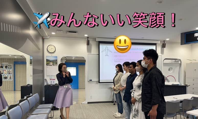 東京観光専門学校さんのインスタグラム写真 - (東京観光専門学校Instagram)「こんにちは。エアライン学科です❗️✈️✨✨  本日のオープンキャンパスは 【エアライン就職入門】！  航空業界の就職活動にむけて どんなことを身につけたらいいのか 実習をしながら学びました📖  みなさん、楽しそうですね♪  7月、8月のオープンキャンパスは 「キャビンアテンダント・グランドスタッフ体験」 「エアラインスタッフに変身！」 「アナウンスに挑戦」など 楽しい講座を予定しております‼️🛫✨  キャビアテンダント、グランドスタッフに興味がある方は ぜひお越しください✈️✨✨  お待ちしております‼️   #東京観光専門学校   #エアライン  #エアポート  #グランドハンドリング  #グランドスタッフ  #キャビンアテンダント   #航空業界  #航空業界目指してる方と繋がりたい   #航空業界で働きたい   #飛行機  #飛行機好きな人と繋がりたい   #飛行機大好き」6月25日 17時34分 - tokan_1967