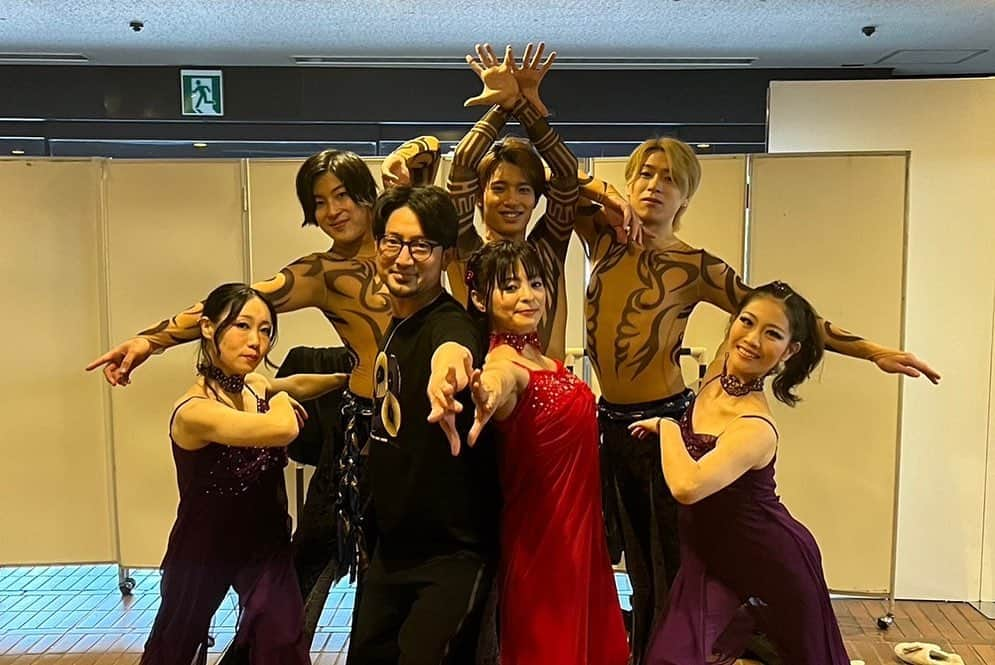 大舌恭平さんのインスタグラム写真 - (大舌恭平Instagram)「Fantasy on Ice 2023 ありがとうございました🙇‍♂️✨  フィギュアスケートとは異なるジャンルにも関わらずオファー頂き、世界レベルのアイスショーに出演出来たこと本当に嬉しく思います。  出演者もスタッフも観客の皆さんも全員がリスペクトを持って接してくださる最高にあたたかい現場でした🥺✨✨  公演が終わってしまって寂しいですが、また皆さんとご一緒出来るようこれからも頑張っていきますので、ぜひ僕たちBLUE TOKYOと AiRY JAPANさんの事もチェックしてくださいね😆  ありがとうございました✨✨✨  #FaOI #FantasyonIce #bluetokyo #airyjapan #フィギュアスケート #羽生結弦 #坂本花織 #織田信成 #三原舞依 #荒川静香 #幕張 #宮城 #新潟 #神戸 #中島美嘉 #DeanFujioka #ディーンフジオカ #小林柊矢」6月25日 17時46分 - kyohei_ohshita