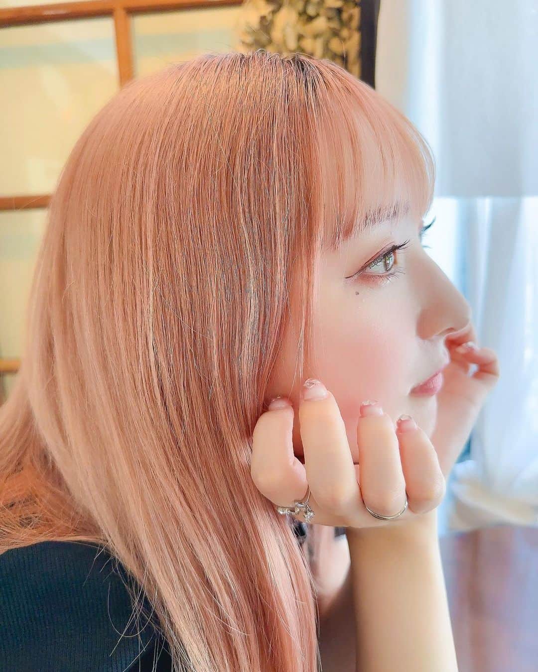 谷口夢奈さんのインスタグラム写真 - (谷口夢奈Instagram)「🫶🏻 ⁡ ⁡ 弟とデートした日🐈‍⬛ ⁡ 姉は弟にも盛ってくれ！ と、指示しながら写真撮らせます😇👊🏻 なかなかうまい弟よ！いつもやるやん🤍   またお姉ちゃんとデートしような😋 ⁡ ⁡ ⁡ #bubbles #バブルス #pinkhaircolor #accessory #earrings #ピンクヘア #ヘアカラー #ootd #ピアス #ピアス女子 #셀스타그램 #얼스타그램 #데일리룩 #오오티디 #먹스타그램 #맛스타그램」6月25日 17時53分 - yuna_tani
