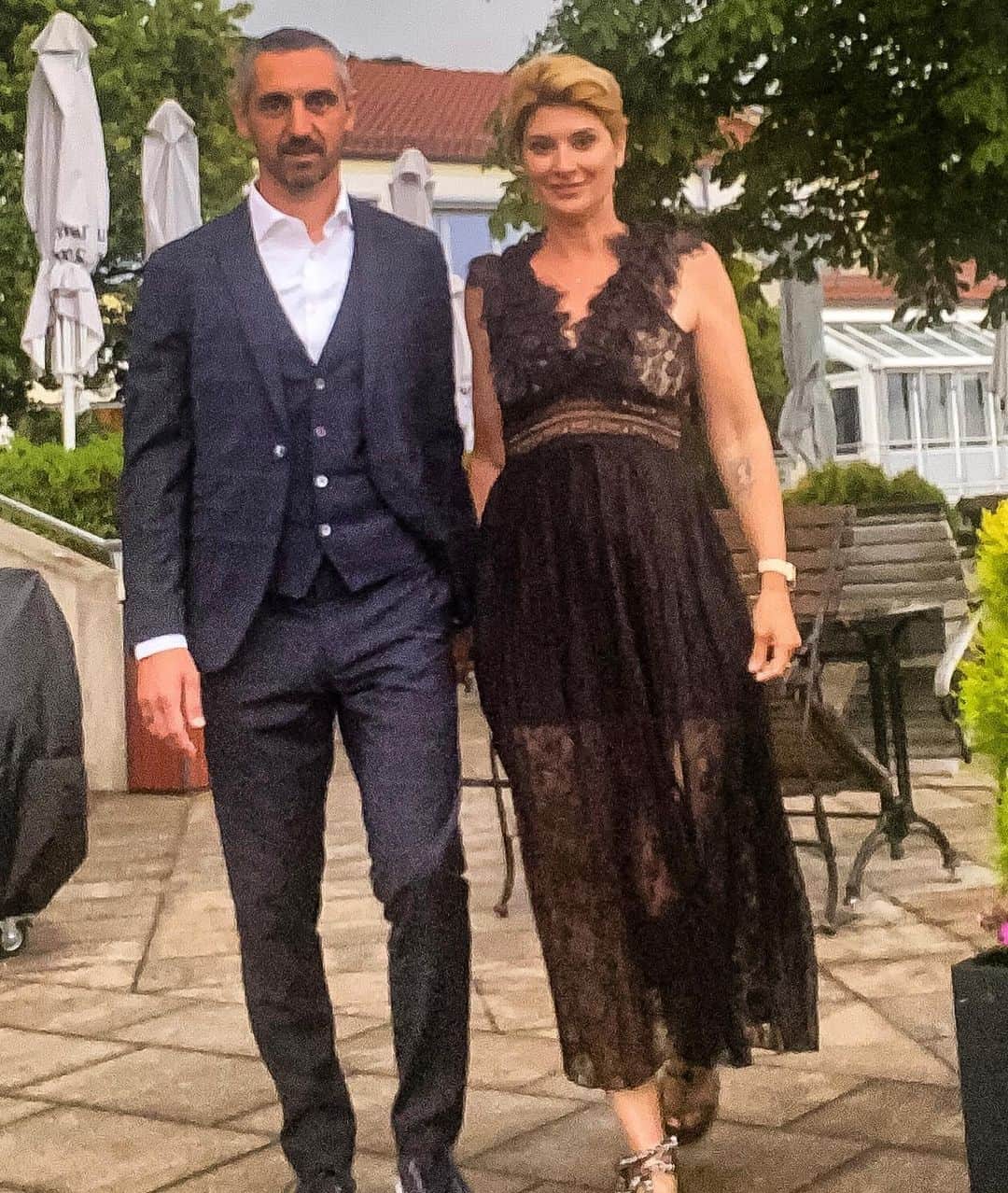 ロベルト・ヒルバートのインスタグラム：「SOULMATE ❤️ #soulmate #love #saturday #nevergiveup #couple #couplegoals #summer #wedding #mh #baba #family」