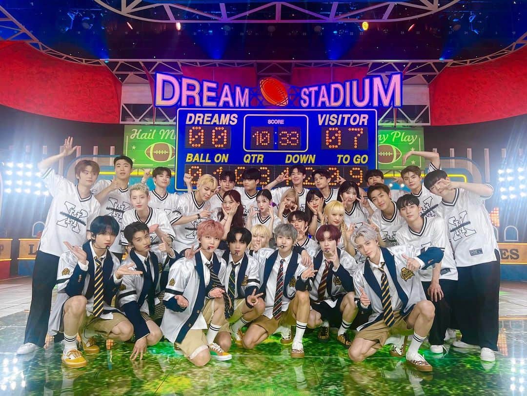 NCT DREAMさんのインスタグラム写真 - (NCT DREAMInstagram)「Life is but a dream We got history 🤟  #NCTDREAM #Broken_Melodies  #NCTDREAM_Broken_Melodies #ISTJ #NCTDREAM_ISTJ」6月25日 18時13分 - nct_dream