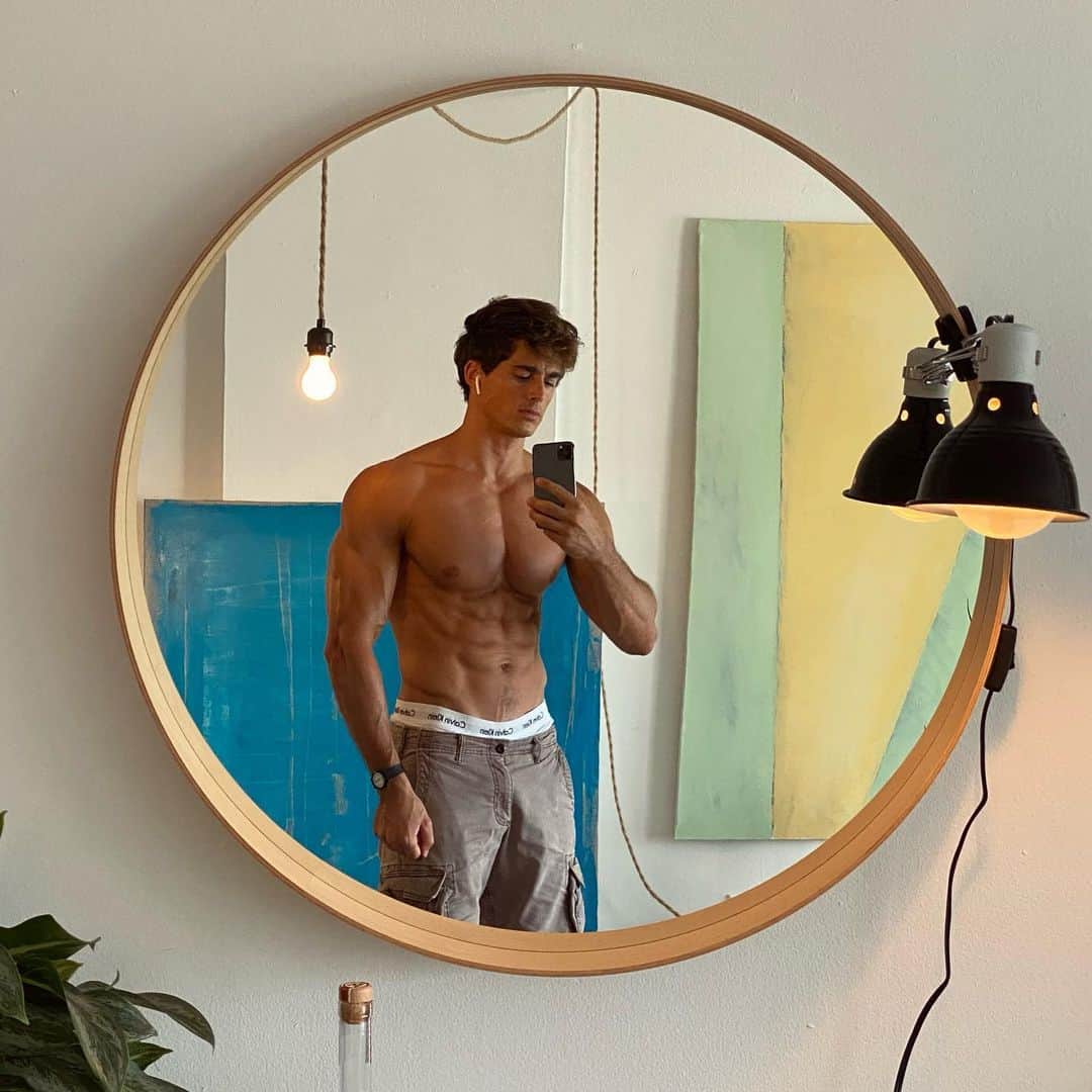 ピエトロ・ボセリさんのインスタグラム写真 - (ピエトロ・ボセリInstagram)「See u later Miami.」6月25日 18時38分 - pietroboselli