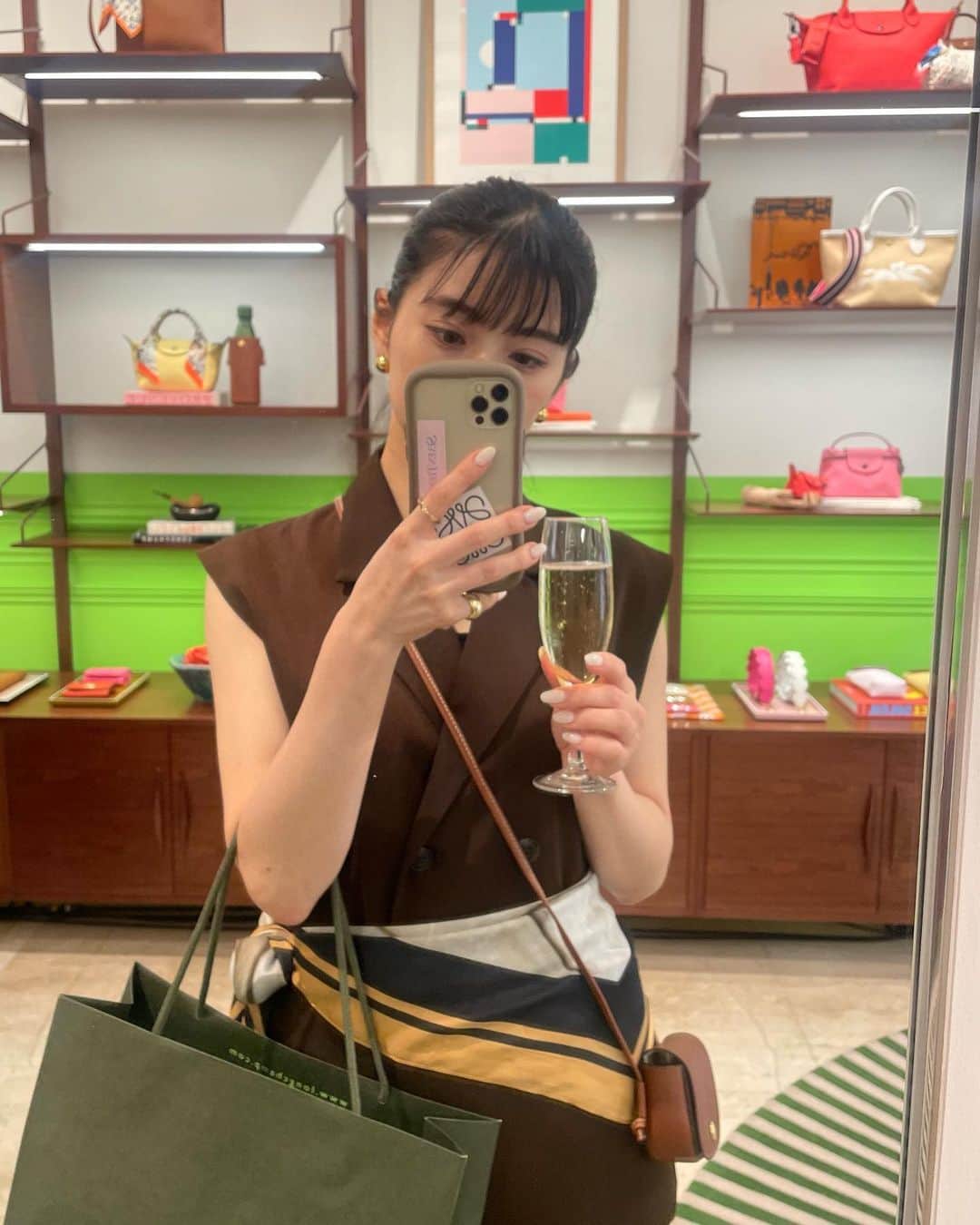 かなこさんのインスタグラム写真 - (かなこInstagram)「@longchamp のイベント行ってきた🪷🤎 2023年秋冬コレクション ...