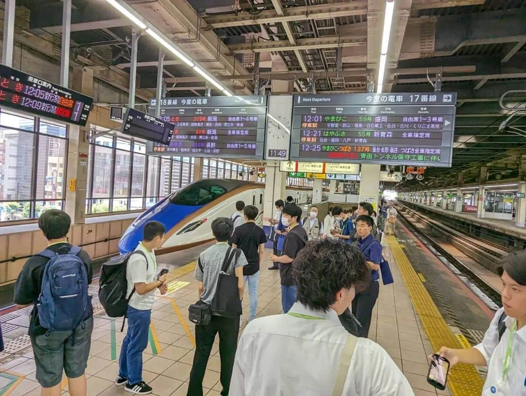 東京観光専門学校さんのインスタグラム写真 - (東京観光専門学校Instagram)「特別講座で #鉄道博物館 へ🚩 長い歴史や仕事の種類、 今では走っていない懐かしの新幹線🚄 貴重な連結作業やジオラマなど🛤️  鉄道好きにはもってこいの人気スポットに行ってきました✨  改めて鉄道の歴史はすごいの一言😳 たくさんの人の努力の上に 日本の鉄道の今があると発見できました🚅✨  高校3年生のみなさん📣 来週は就職サポート授業の1回目になります👍 みんなでここからスタートしよう🚩 #東京観光専門学校　#鉄道サービス学科　#オープンキャンパス　#てっぱく　#鉄道の仕事　#鉄道専門学校　#運転士　#車掌　#駅員　#鉄道メンテナンス」6月25日 18時55分 - tokan_1967