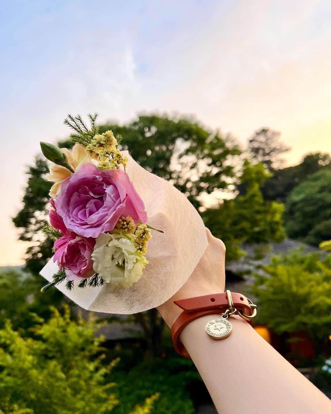 前田友香のインスタグラム：「6月はお祝い事がいっぱい🎈✨  おめでとう そして ありがとう でいっぱいです✨  #誕生日 #結婚記念日」