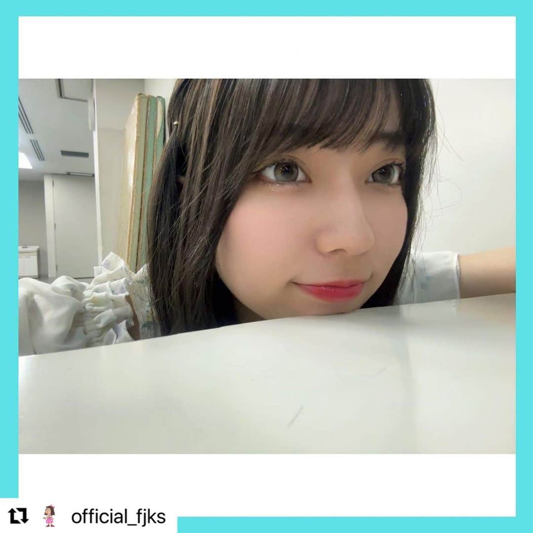 高村栞里のインスタグラム：「#Repost @official_fjks with @use.repost ・・・ ［ by #髙村栞里 ］  髙村栞里です🧸💎  お久しぶりの更新になってしまいました🥺 今週もありがとうございました！ みんなの歌声がやっぱり好きです〜🎧🎵 TVerで見逃し配信もしているので是非👀  また来週〜🤚🏻✨」