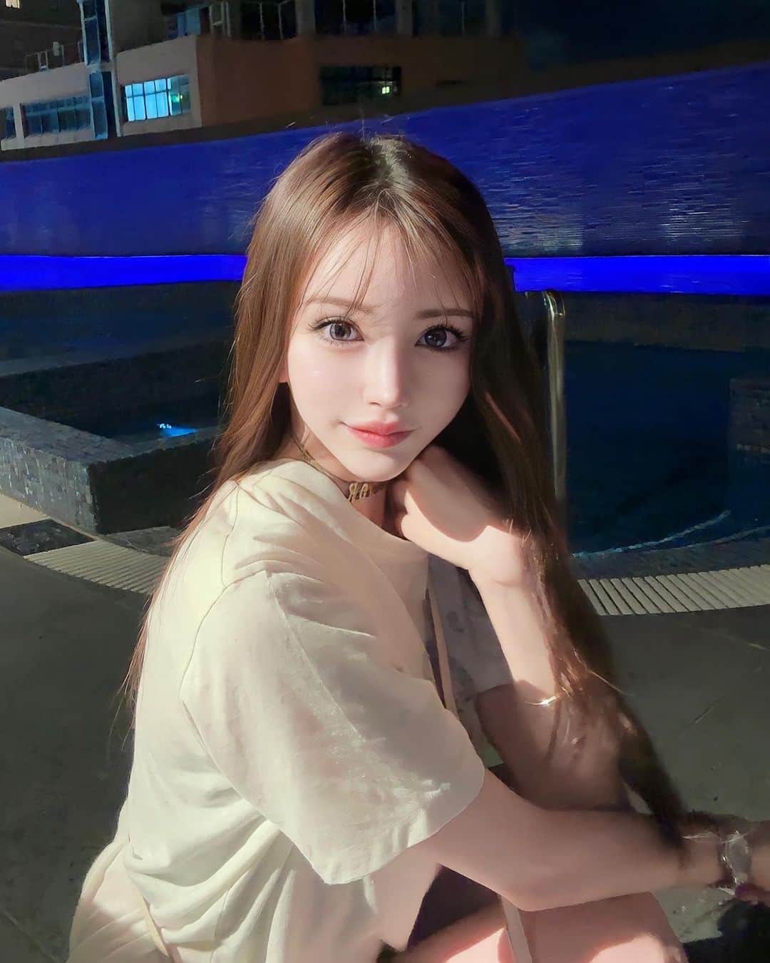 えりなのインスタグラム：「夏の夜🌙☁️」