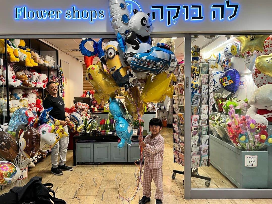 榎戸教子さんのインスタグラム写真 - (榎戸教子Instagram)「【イスラエル・エルサレム】 聖地エルサレム。 石畳の入り組んだ歴史地区は迷路のよう。 住んでみたいと思った場所でした。  音声メディアVoicyでお話ししました。 写真と合わせてお聴きください。  『#68 イスラエル・エルサレムの聖地で過ごします』 https://voicy.jp/channel/3482/547602」6月25日 19時56分 - noriko_enokido
