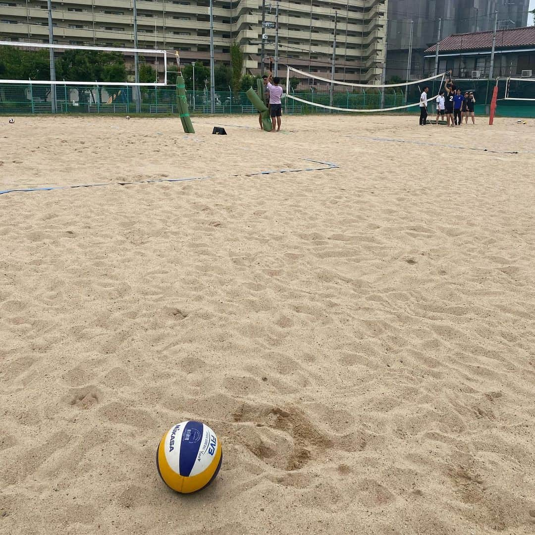 奥野由さんのインスタグラム写真 - (奥野由Instagram)「ジャパンレディース大阪府予選、 優勝しました！  8/18-20大阪の淡輪である本戦に 大阪府第一代表で出場します😌🔥  久々の試合やったけど 楽しんでできました☺️ 次に向けて練習頑張ります❤️‍🔥  運営、スタッフの方々暑い中ありがとうございました😌  #ビーチバレー  #2人とも会場に忘れ物😔💦 #beachvolley  #volleyball」6月25日 20時12分 - __yuu___