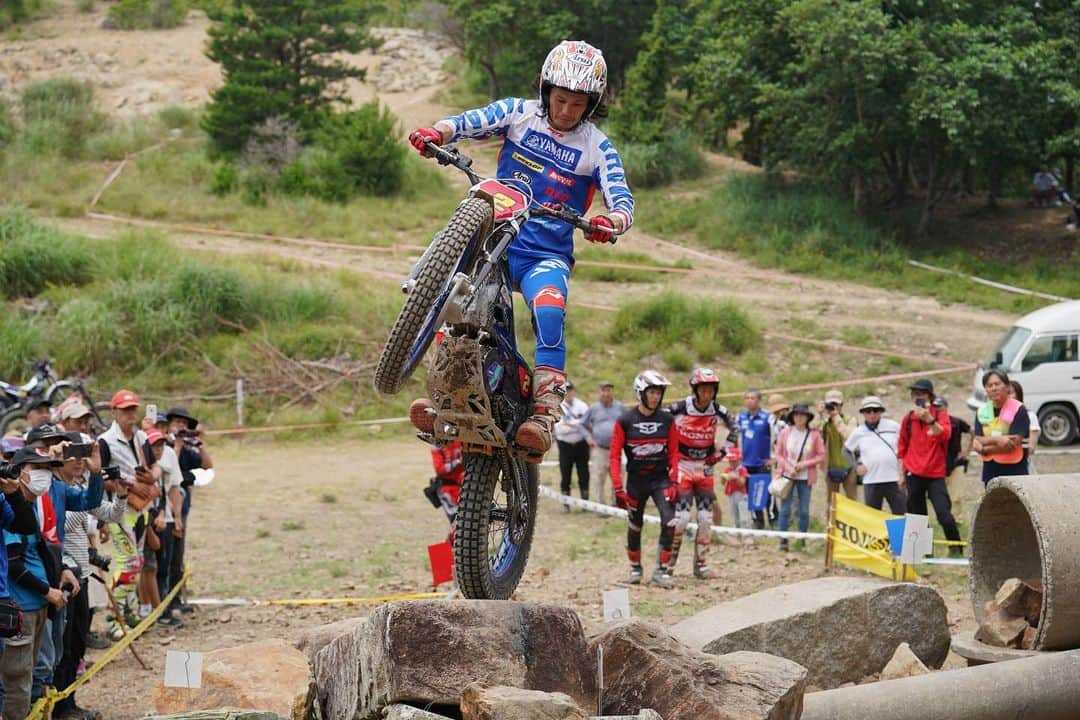 黒山健一さんのインスタグラム写真 - (黒山健一Instagram)「All Japan Trial Round 4❗️ 2nd place🥈 Happy, happy, happy❤️ Thank you, everyone😘  📸tanny1039📸  #araihelmet #alpinestars #motsracing #YAMAHA #yamahatrial #DUNLOP #sundayfunday  #sundaymotivation」6月25日 20時13分 - kenichi_kuroyama